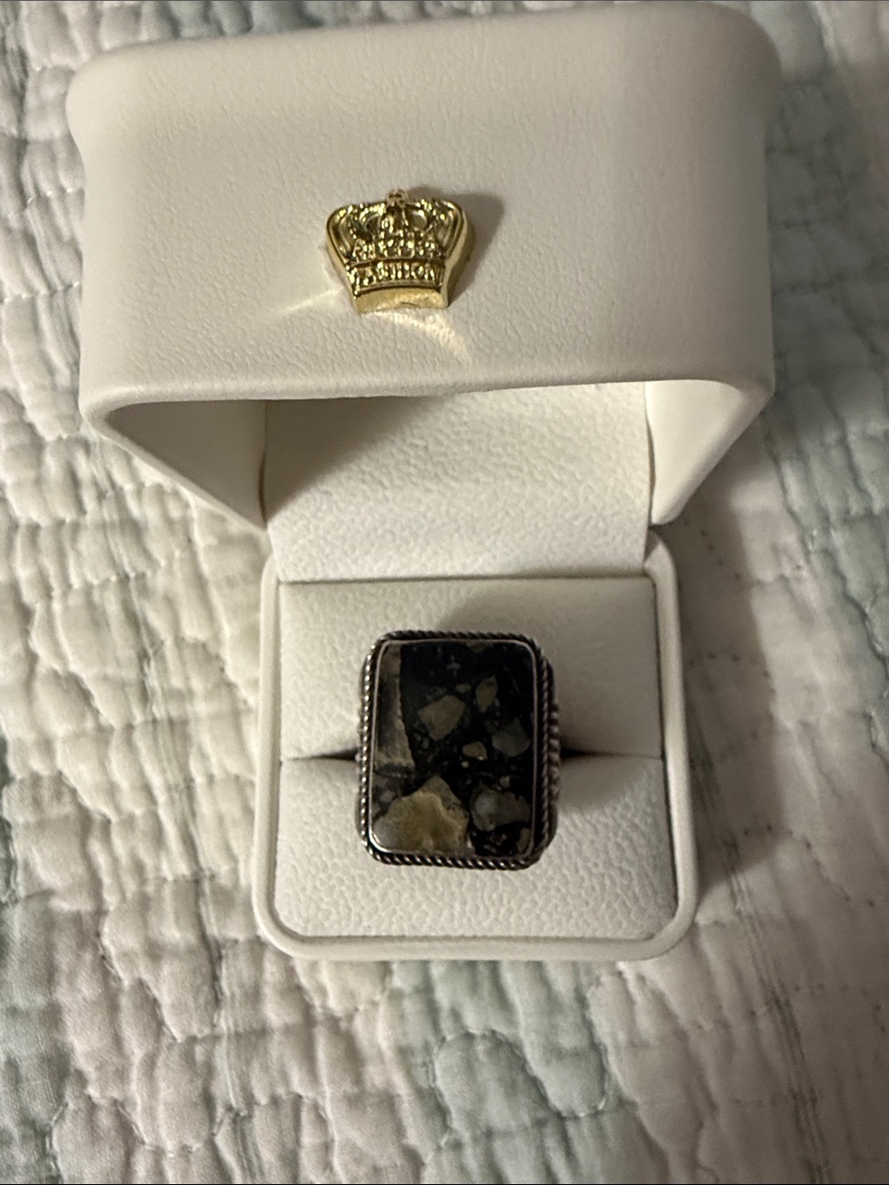 Source Unknown Black and Olive-Green Stone Sterling Silver Rectangular Ring